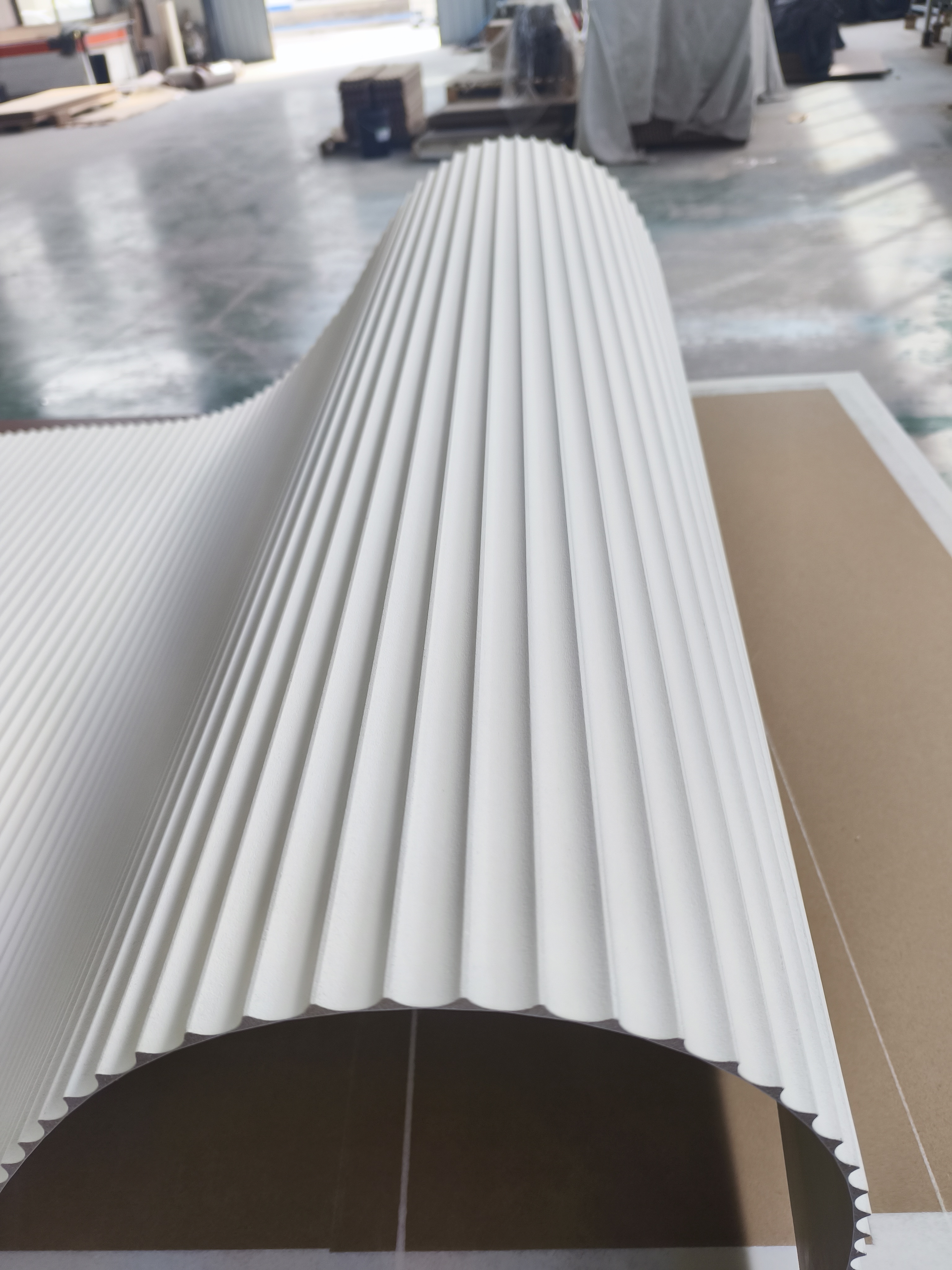 https://www.chenhongwood.com/white-primer-painting-flexible-wall-panel-product/