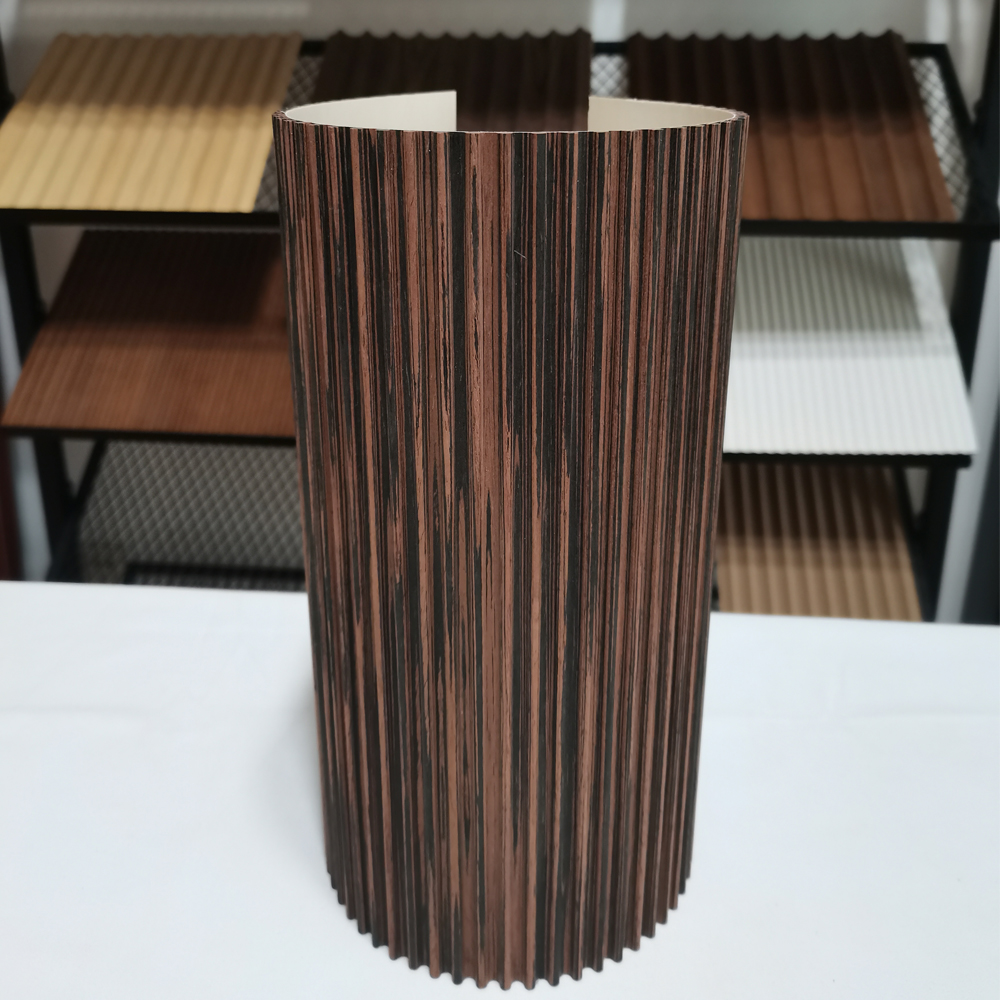 https://www.chenhongwood.com/flexible-solid-wood-wall-panel-high-density-technical-wood-with-kraft-paper-cladding-back-for-interior-and-exterior-decoration-product/