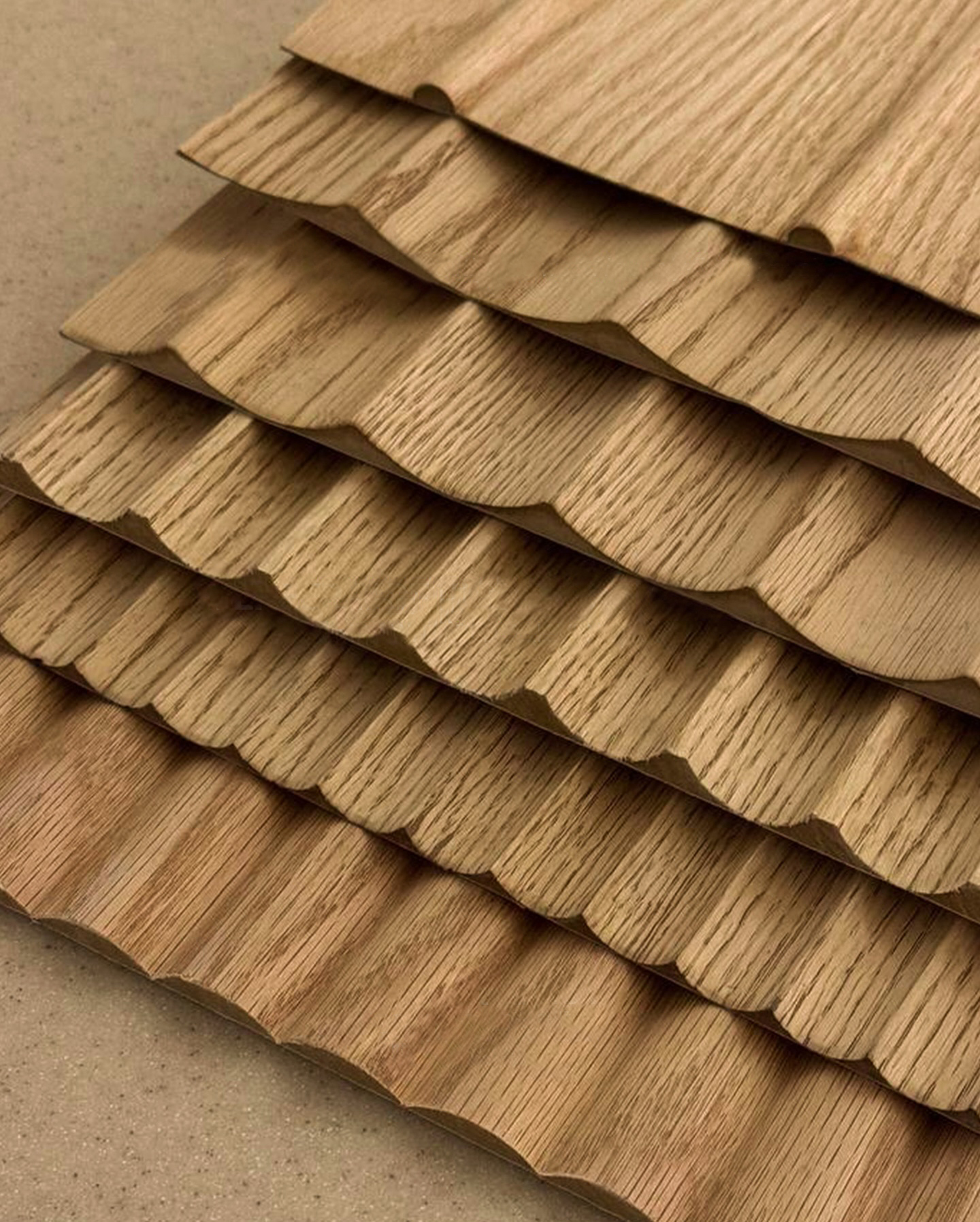 https://www.chenhongwood.com/1220244027453050mm-super-flexible-natural-wood-veneered-fluted-mdf-wall-panel-product/