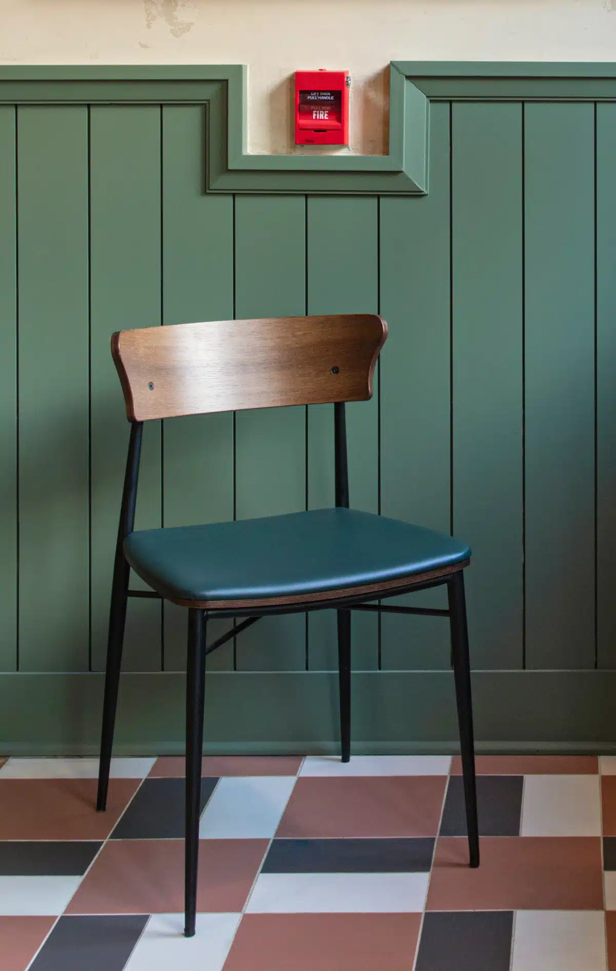 https://www.chenhongwood.com/groove-mdf-product/