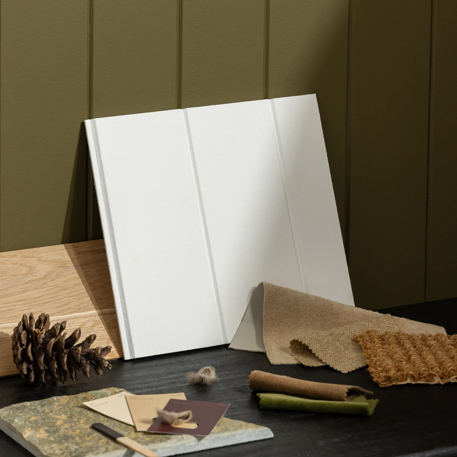https://www.chenhongwood.com/v-groove-white-primed-mdf-wall-panel-vertical-interior-wall-cladding-product/
