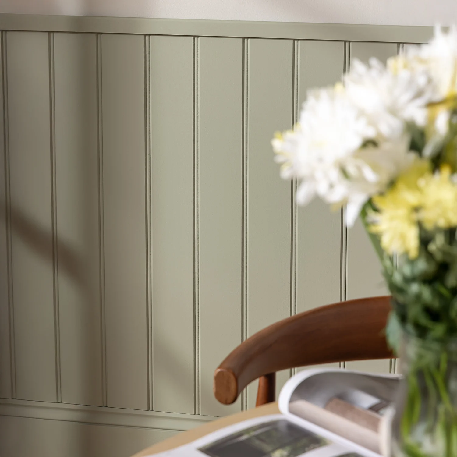 https://www.chenhongwood.com/w-groove-white-primed-mdf-wall-panel-vertical-interior-wall-cladding-product/