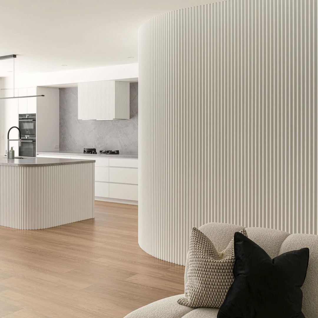 https://www.chenhongwood.com/roll-up-flexible-white-primed-mdf-wall-panel-product/