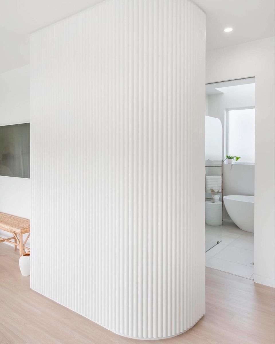 https://www.chenhongwood.com/white-primer-painting-flexible-wall-panel-product/