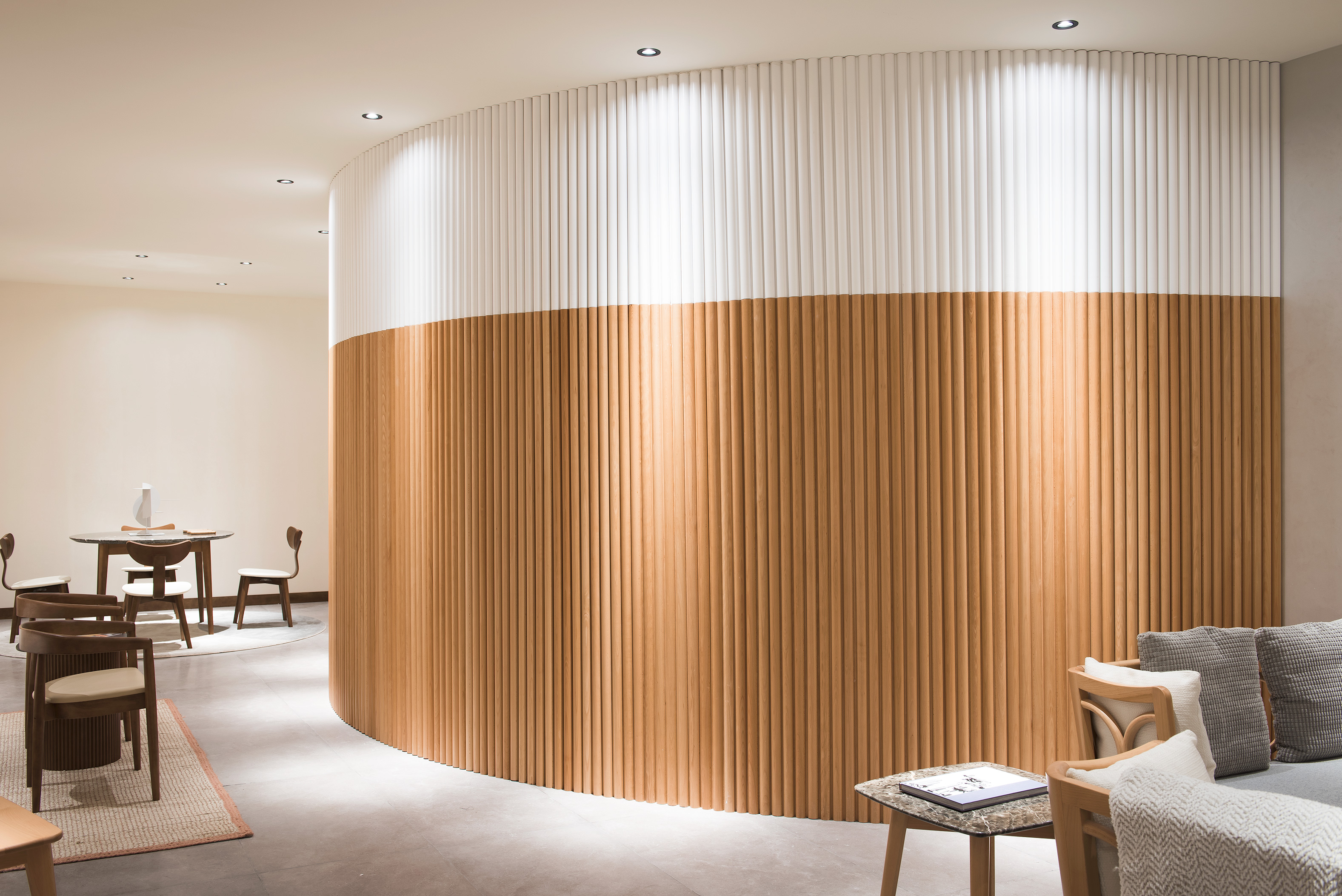 https://www.chenhongwood.com/curved-mdf-panel-for-interior-wall-cladding-product/