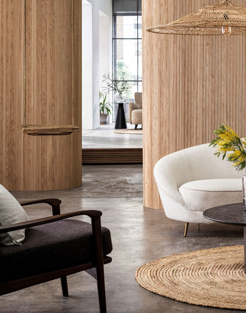 https://www.chenhongwood.com/flexible-fluted-wall-panel-back-kraft-paper-slats-meticulously-attached-interior-decoration-wall-panel-product/