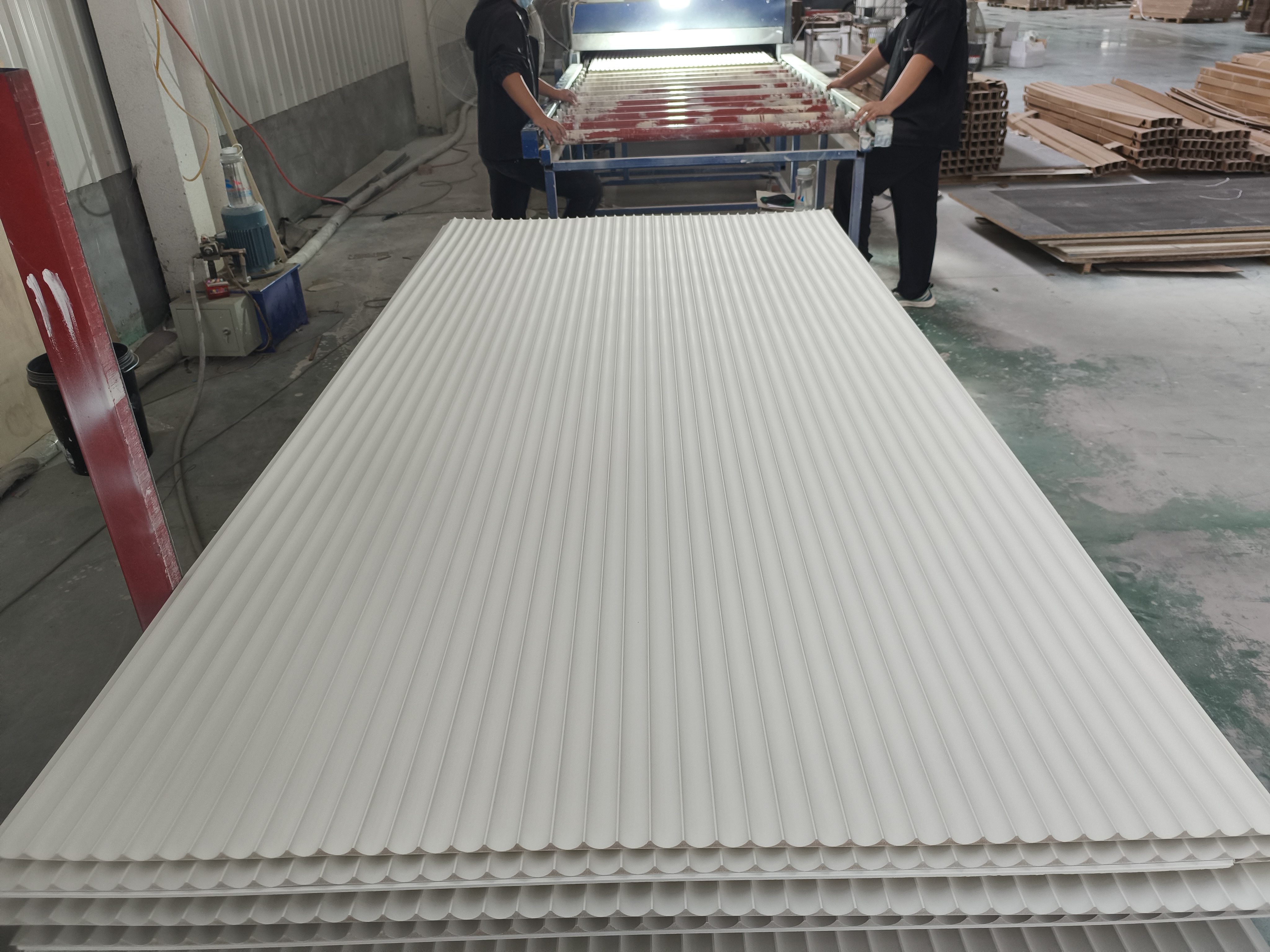 https://www.chenhongwood.com/white-primer-painting-flexible-wall-panel-product/