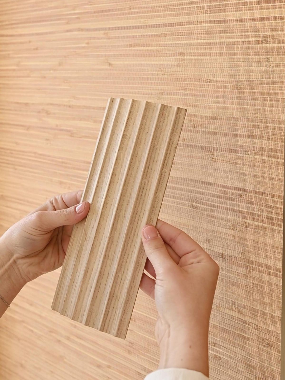https://www.chenhongwood.com/1220244027453050mm-super-flexible-natural-wood-veneered-fluted-mdf-wall-panel-product/