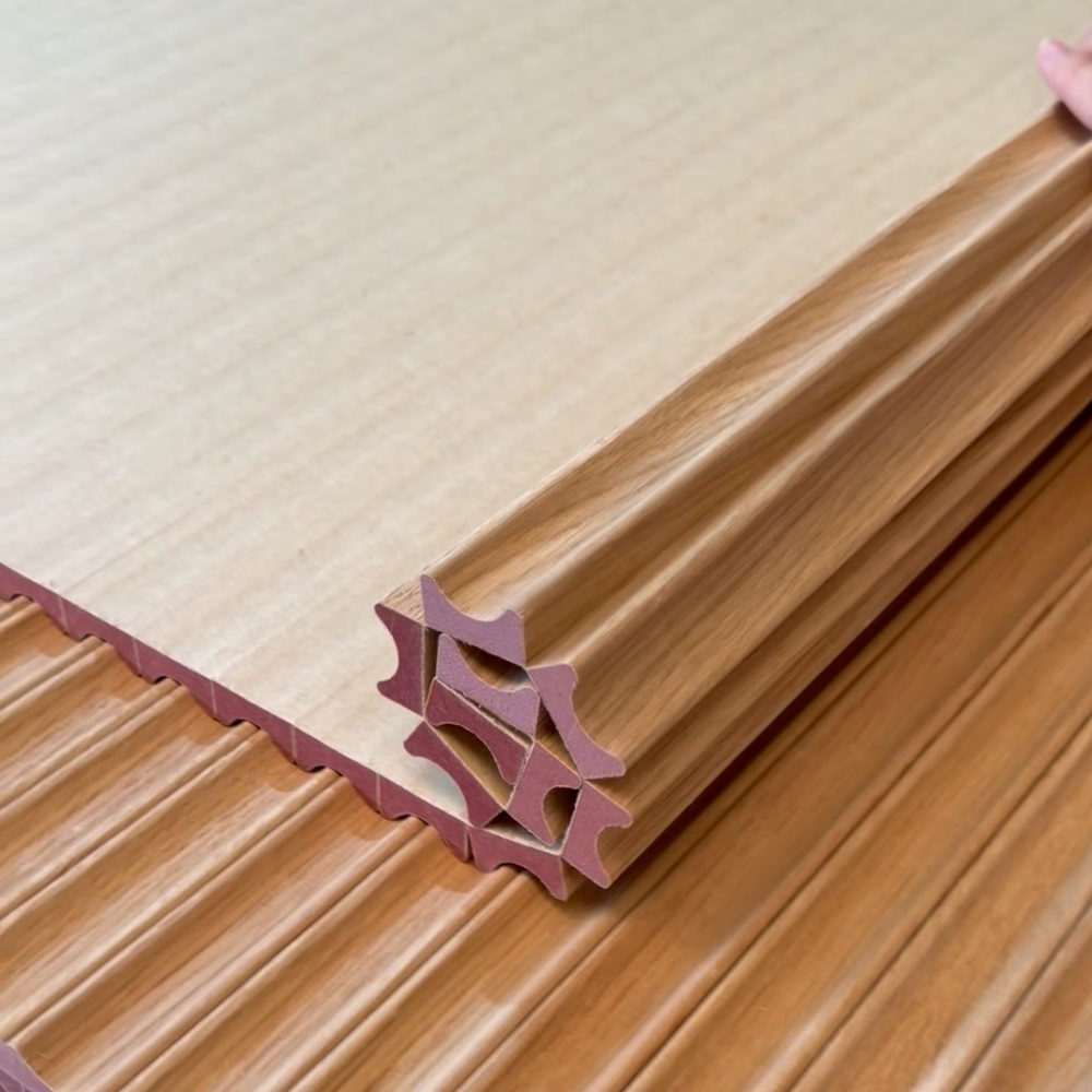 https://www.chenhongwood.com/rollable-fire-resistant-wavy-fluted-wall-panel-red-core-flame-retardant-decorative-mdf-slat-board-product/