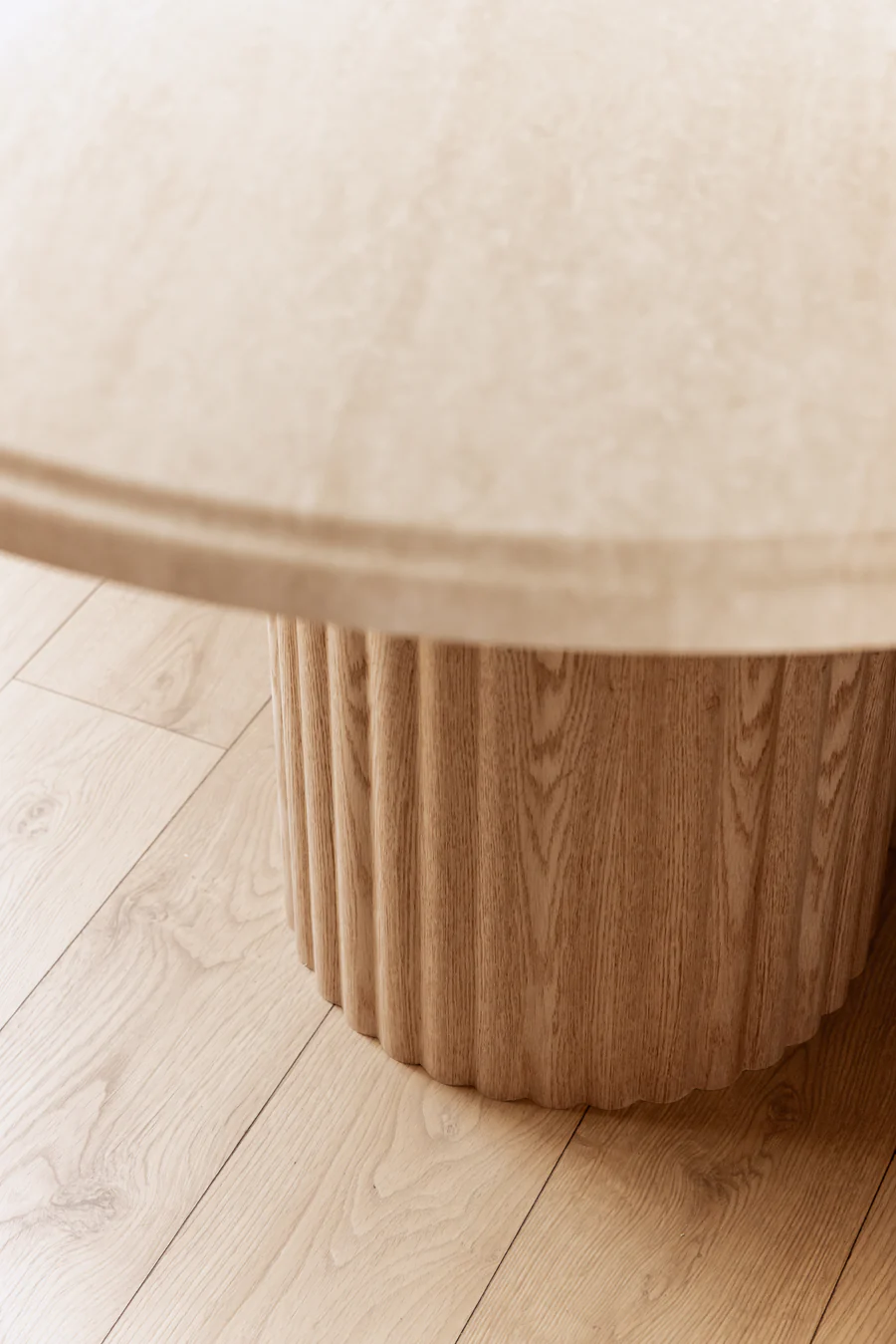 https://www.chenhongwood.com/1220244027453050mm-super-flexible-natural-wood-veneered-fluted-mdf-wall-panel-product/